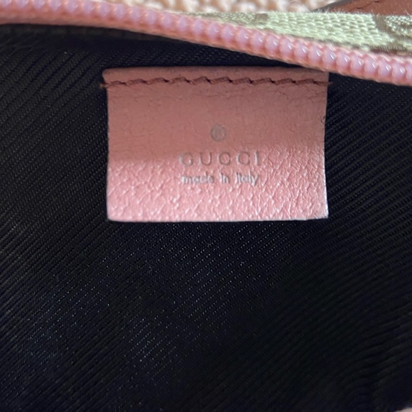 GUCCI Monogram Boat Pochette - Picture 4 of 5